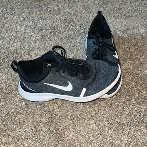 Women’s Nike Flex Experience 8 running shoes